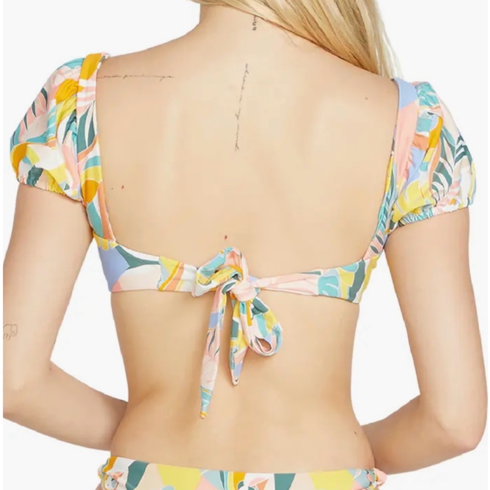 NWT Volcom Parrotise Floral Puff Sleeve Swim Crop Top - Picture 3 of 8